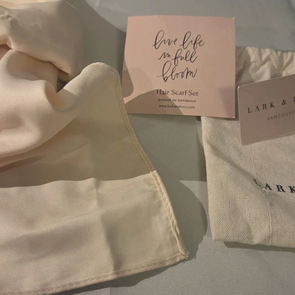 Lark & Ives Hair Scarf Set w/ Dust Bag – Effortlessly Chic & Slightly Boujee
